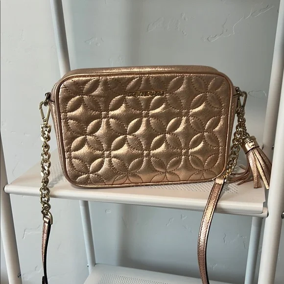 Michael Kors- Rose Gold Quilted Crossbody Bag - Picture 1 of 3